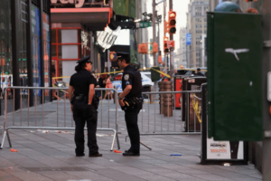 Ataque con cuchillos en Times Square deja una mujer fallecida