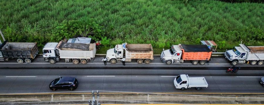 VMT mantiene operativo para verificar transporte de carga pesada en Apopa