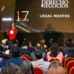 Derecho y Negocios entrega 29 reconocimientos durante su XVII gala