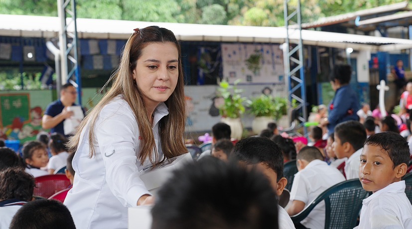 FORLAND lleva alegría a 312 estudiantes de Sonsonate en la celebración del día del niño