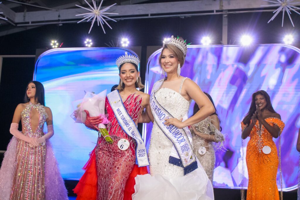 Georgina Rivera es coronada por CASATUR como Miss Turismo El Salvador 2026