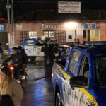 Vecinos retienen a ocupantes de una patrulla tras accidente con una motociclista en Guatemala