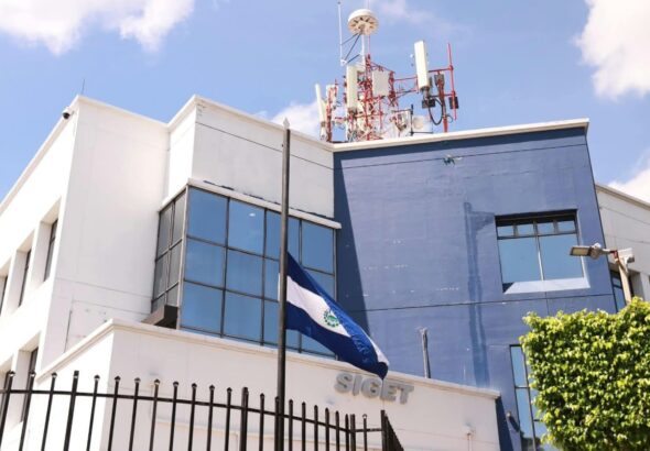 Reforma a ley de frecuencias satelitales establece nuevos plazos y controles para operadores de internet