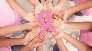 Cáncer de mama: estos son los síntomas y factores de riesgo que deben conocerse