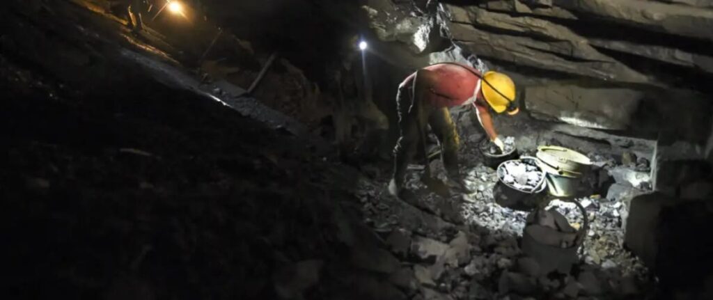 Tragedia minera en Nariño, Colombia: 14 trabajadores mueren tras colapso de mina de oro