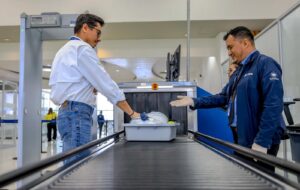 Nuevo punto de inspección del aeropuerto permitirá agilizar el paso de pasajeros en las salas 2 a la 6