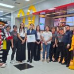 McDonald’s se convierte en el primer restaurante del aeropuerto en obtener el sello Family Friendly