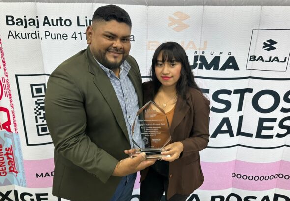 Grupo UMA / Bajaj El Salvador reconoce la excelencia técnica con un premio de alto nivel