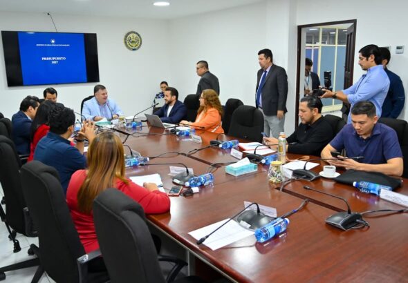 Los Chorros, metrocable y obras contra inundaciones figuran entre los proyectos del MOP para 2027