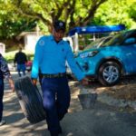 Operativo municipal retira obstáculos de la vía pública en residencial Granada de Mejicanos
